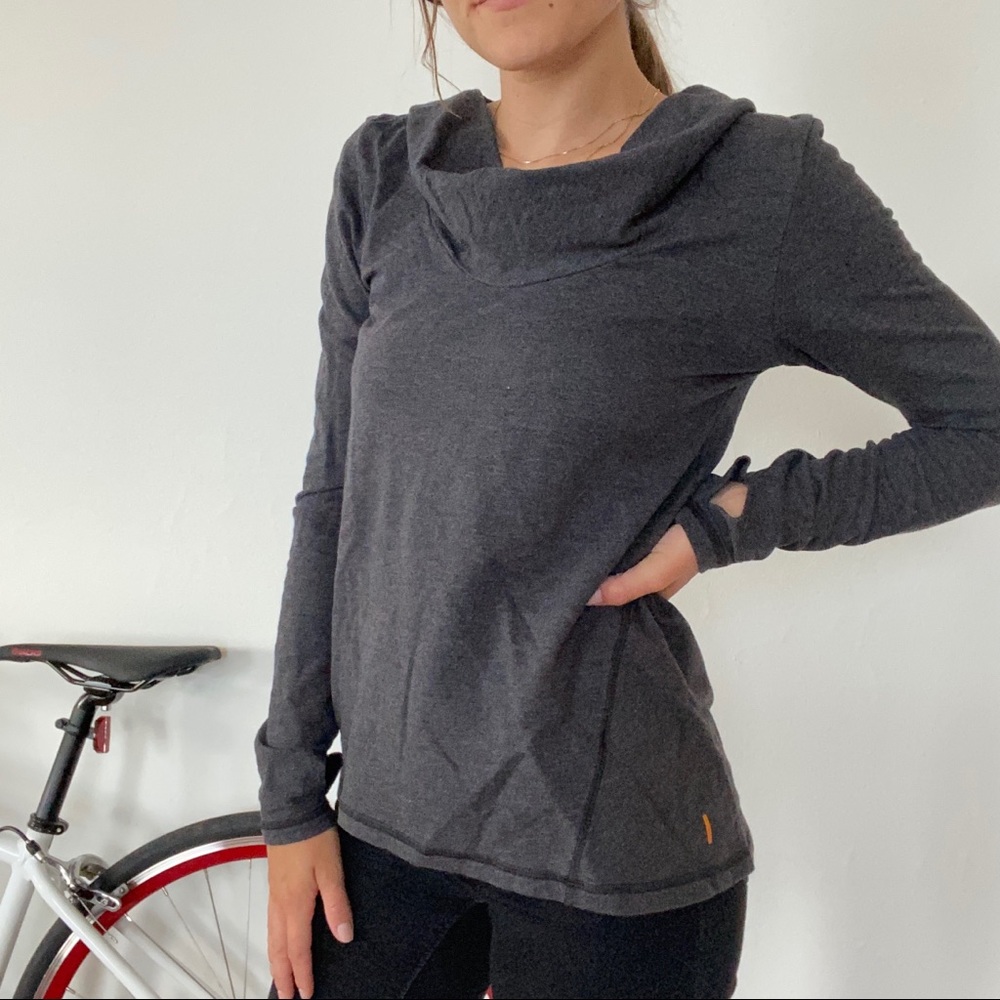 💙 Lucy Surrender Cowel Neck sweatshirt